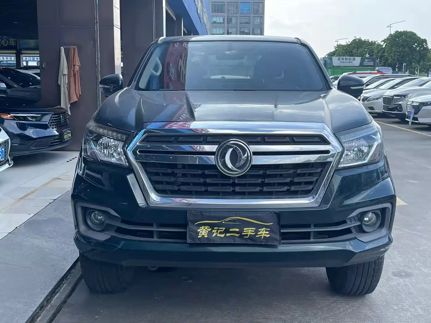 Dongfeng Rich 6 2021 2021 Model 2.3T Automatic 2WD Diesel Luxury Flat Long Cargo Box M9T