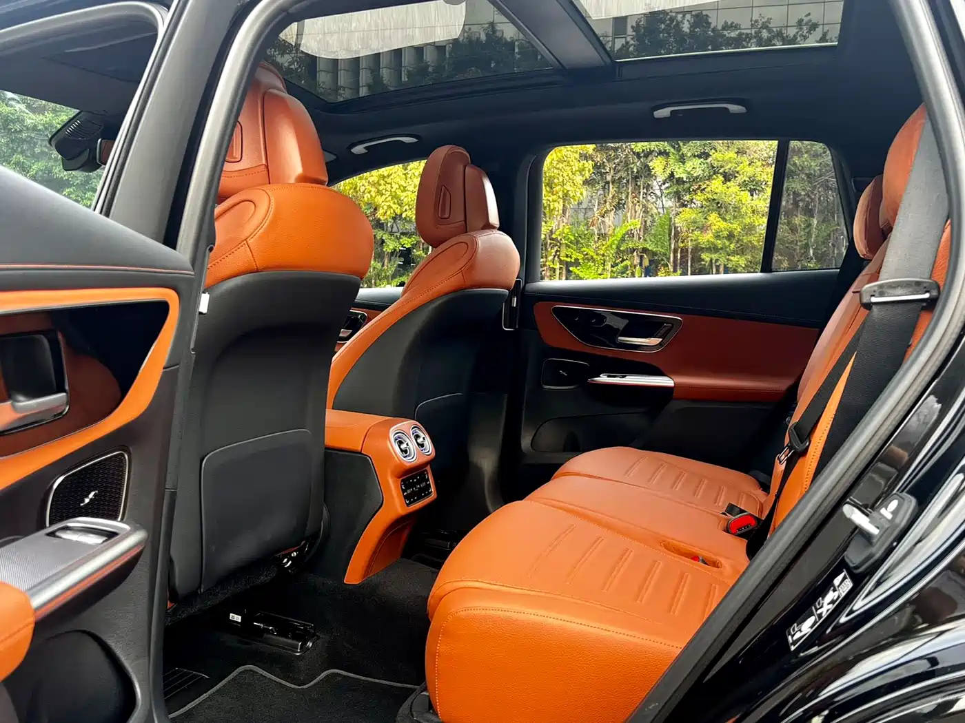 Mercedes-Benz GLC 2024 Facelift GLC 300 L 4MATIC Sport 7-seater фото 17