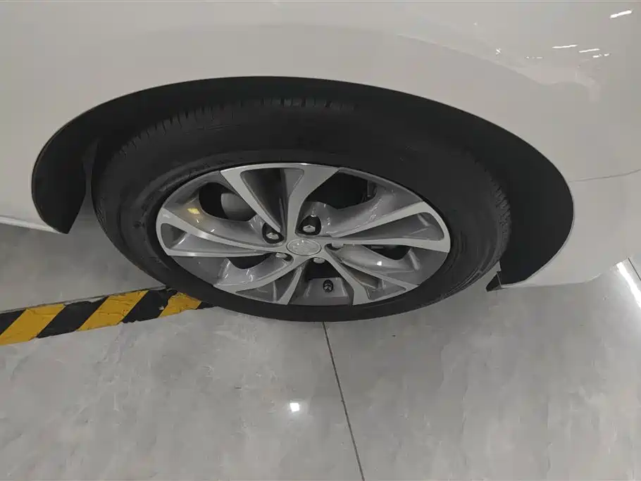 Buick Verano 2023 Pro Joy Edition фото 6