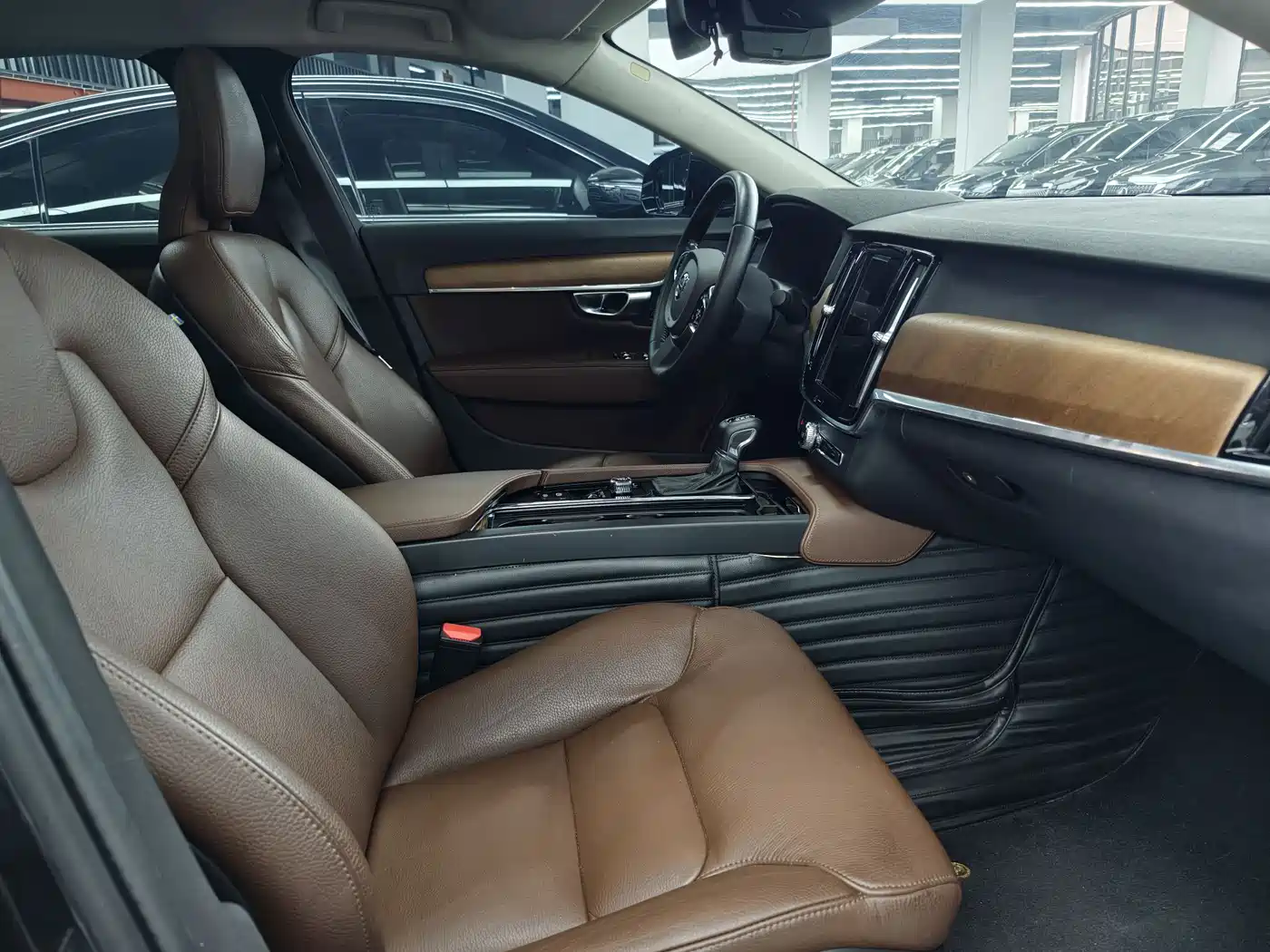 Volvo S90 2020 T5 Momentum Luxury Edition фото 5