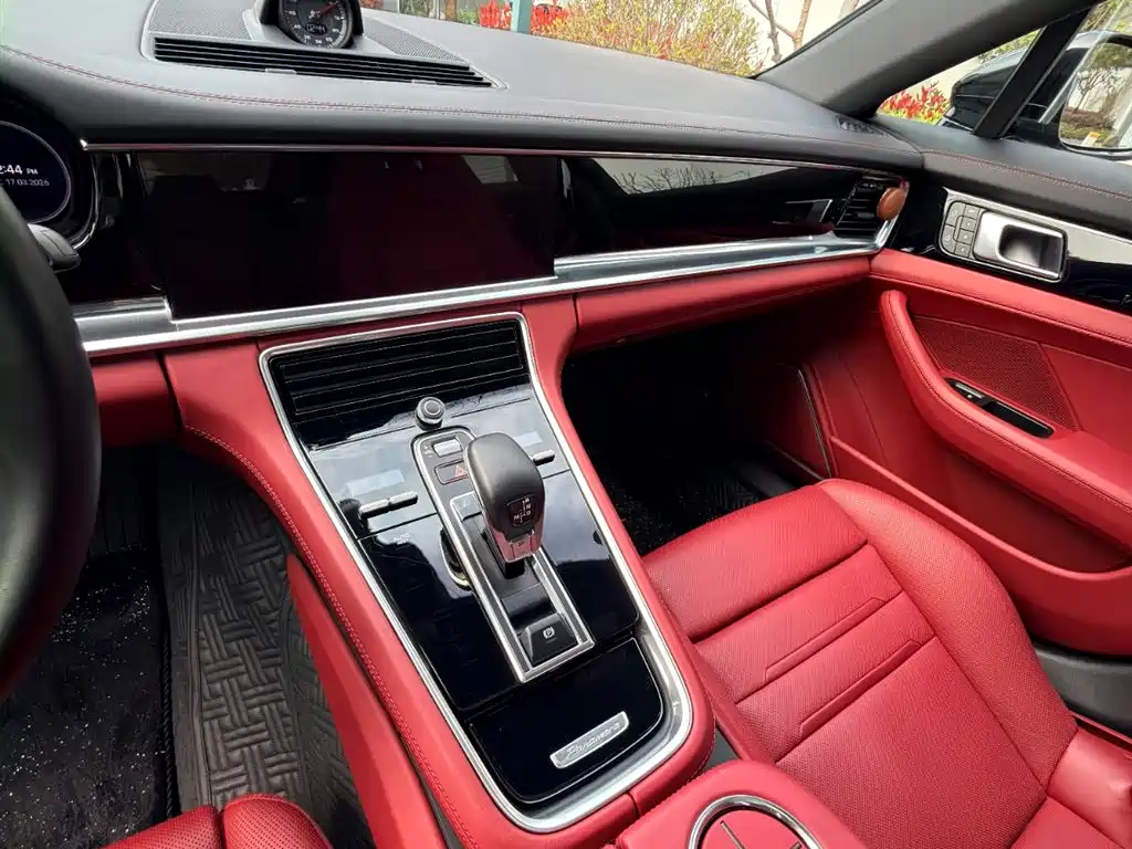 Porsche Panamera 2023 Panamera 2.9T Platinum Edition фото 11