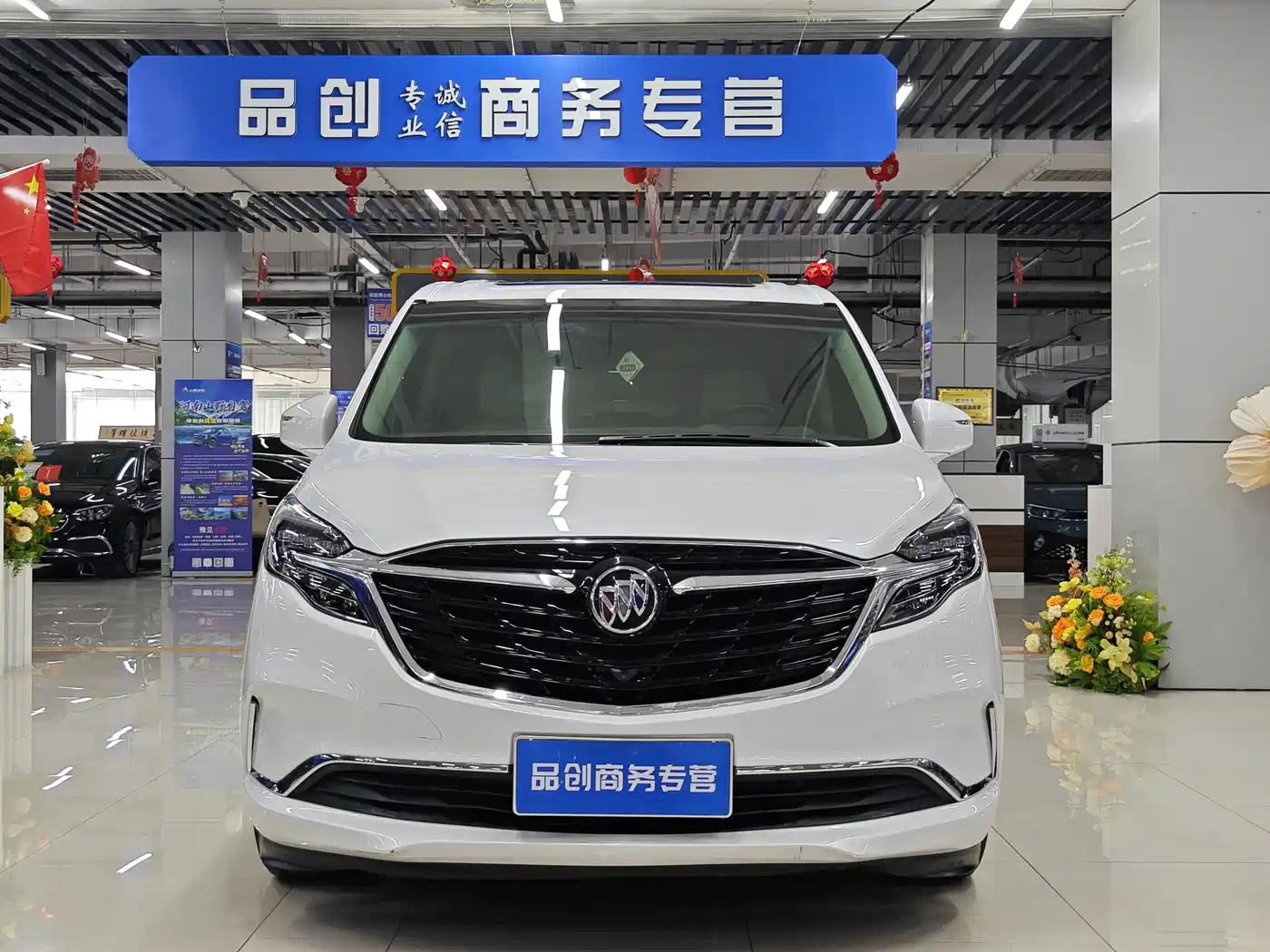 Buick GL8 2021 ES Landlord 653T Comfort фото 2