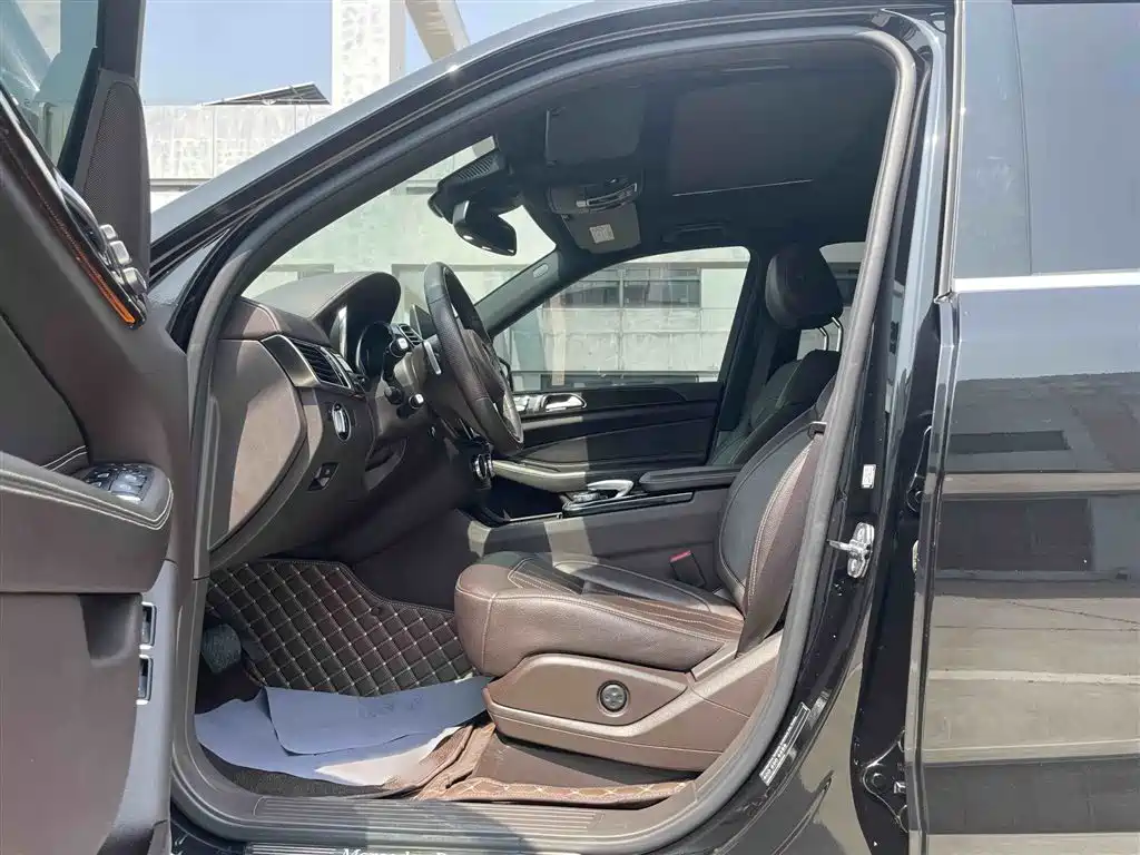 Mercedes-Benz GLS 2018 Facelift GLS 400 4MATIC Sport фото 13