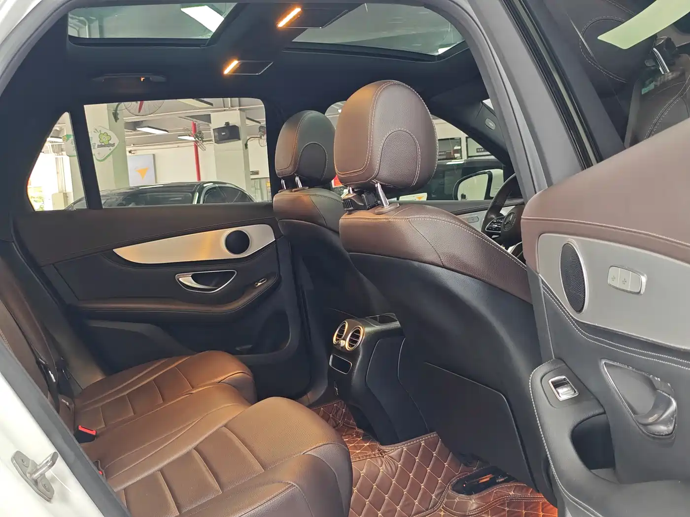 Mercedes-Benz GLC 2020 Facelift GLC 260 L 4MATIC Dynamic фото 8