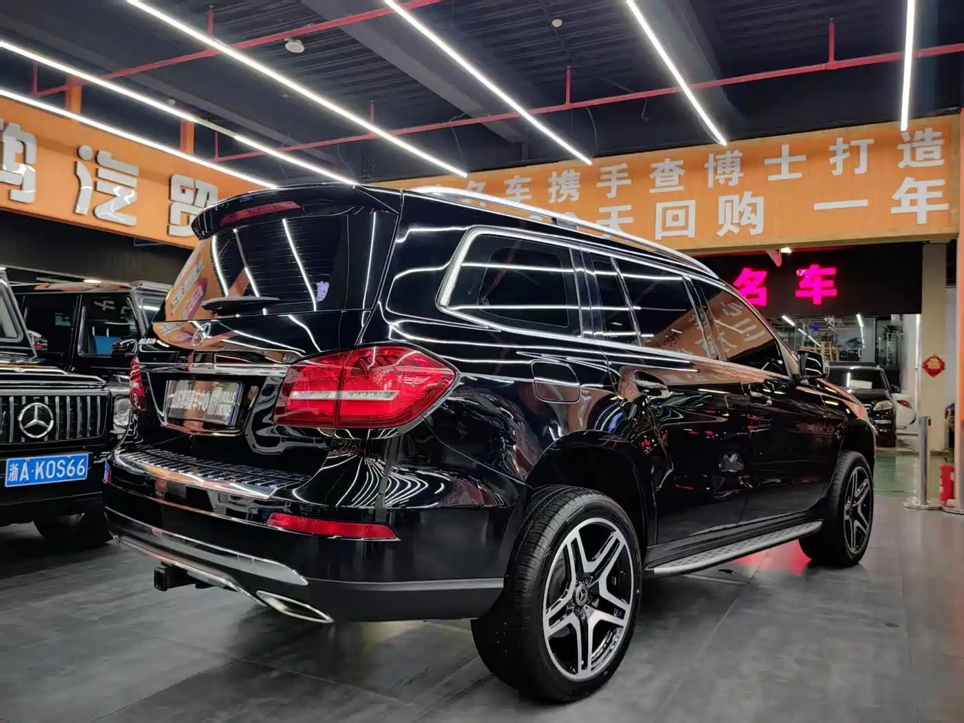 Mercedes-Benz GLS 2017 GLS 400 4MATIC Luxury фото 14