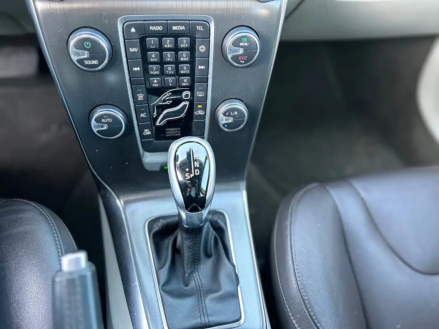 Фото 20 - Volvo V40