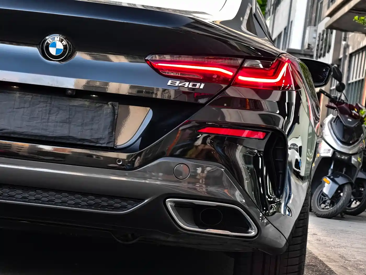 BMW 8 Series 2019 840i Coupe M Sport Package фото 10