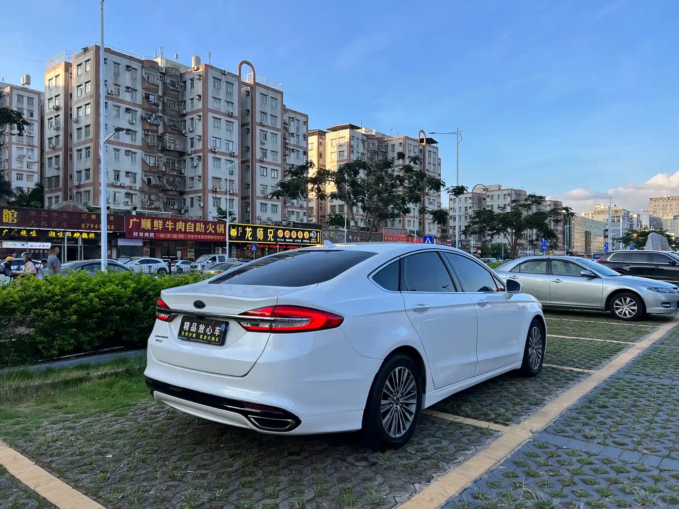 FORD MONDEO