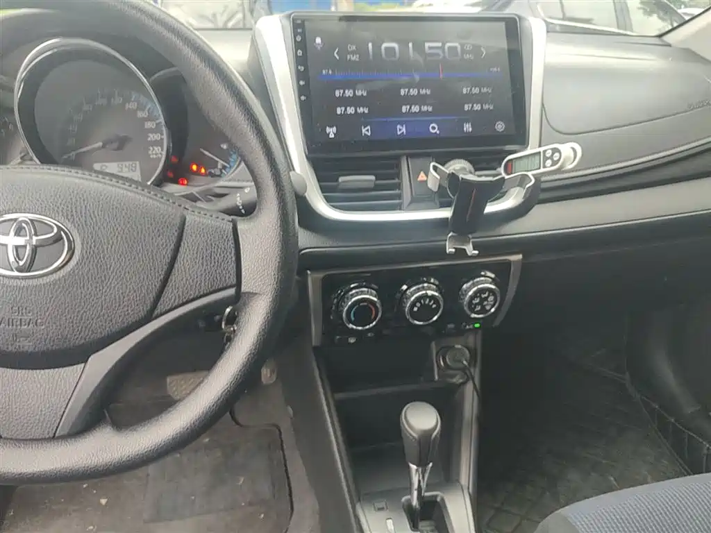 Toyota YARiS L Zhi Xuan 2019 1.5E CVT MeiDong Edition China VI фото 13