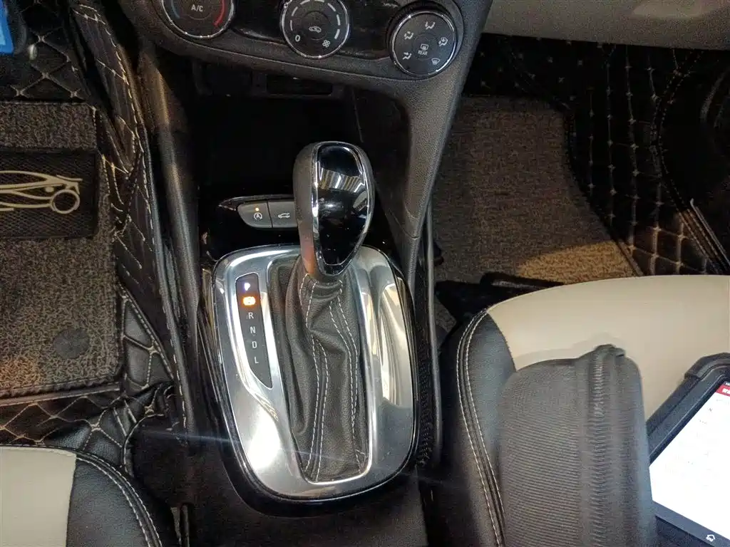 Buick Excelle 2018 15N CVT Elite фото 14