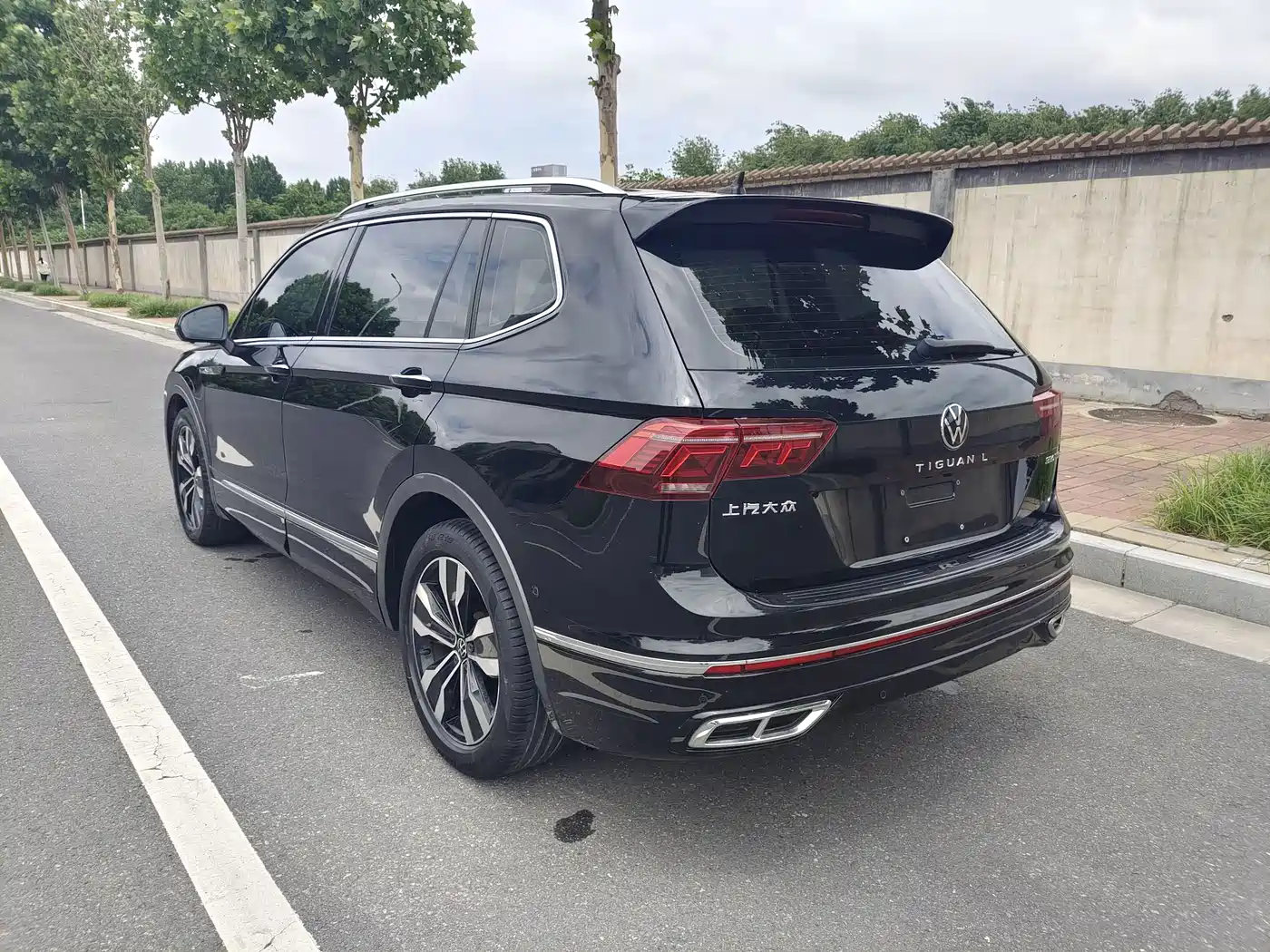 Volkswagen Tiguan L 2022 330TSI Auto 2WD R-Line Premium Edition фото 14