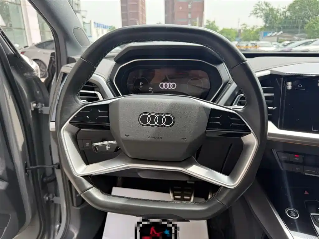 Audi Q4 e-tron 2022 40 e-tron Pioneer Edition фото 11