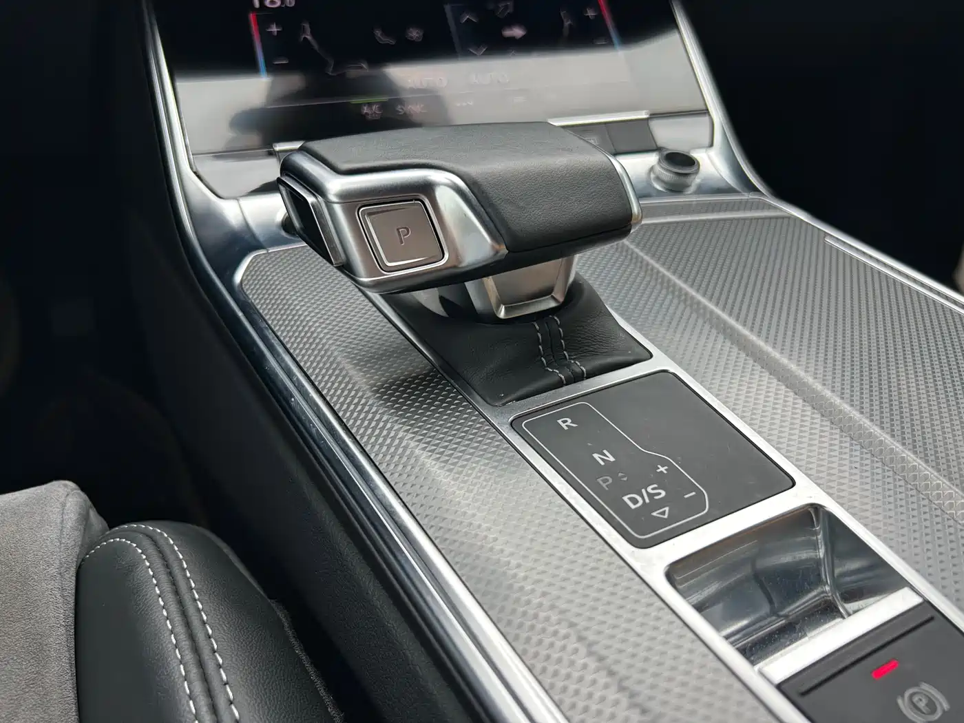 Audi A6L 2021 45 TFSI Premium Life Edition фото 11