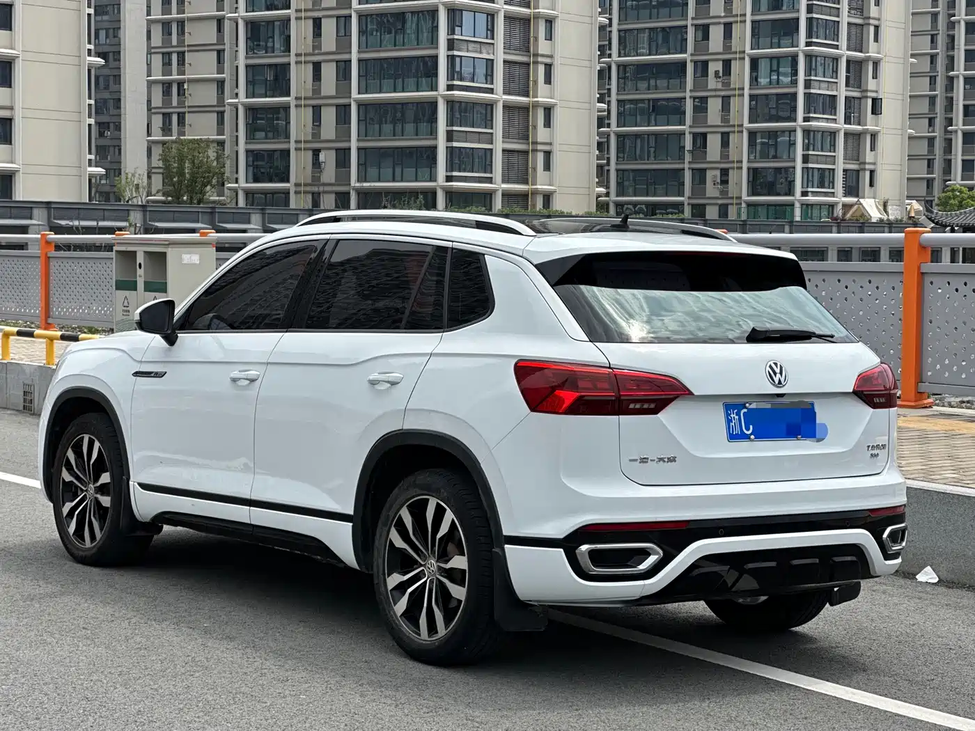 Volkswagen Tayron 2019 380TSI 4WD R-Line China VI фото 16