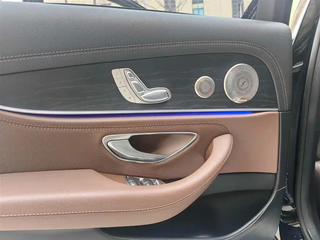 Mercedes-Benz E-Class 2021 E 300 L Luxury фото 14