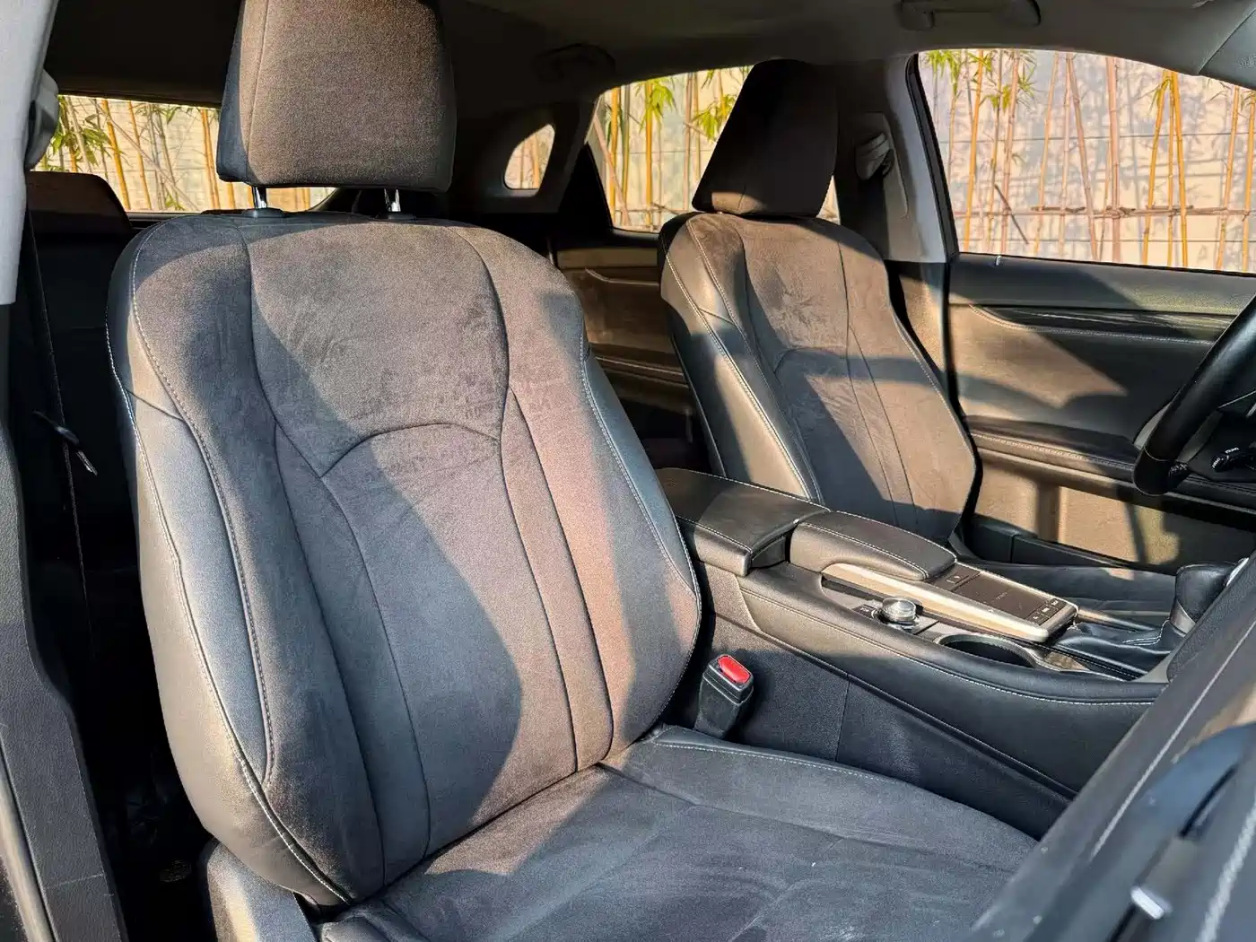 Фото 7 - Lexus RX