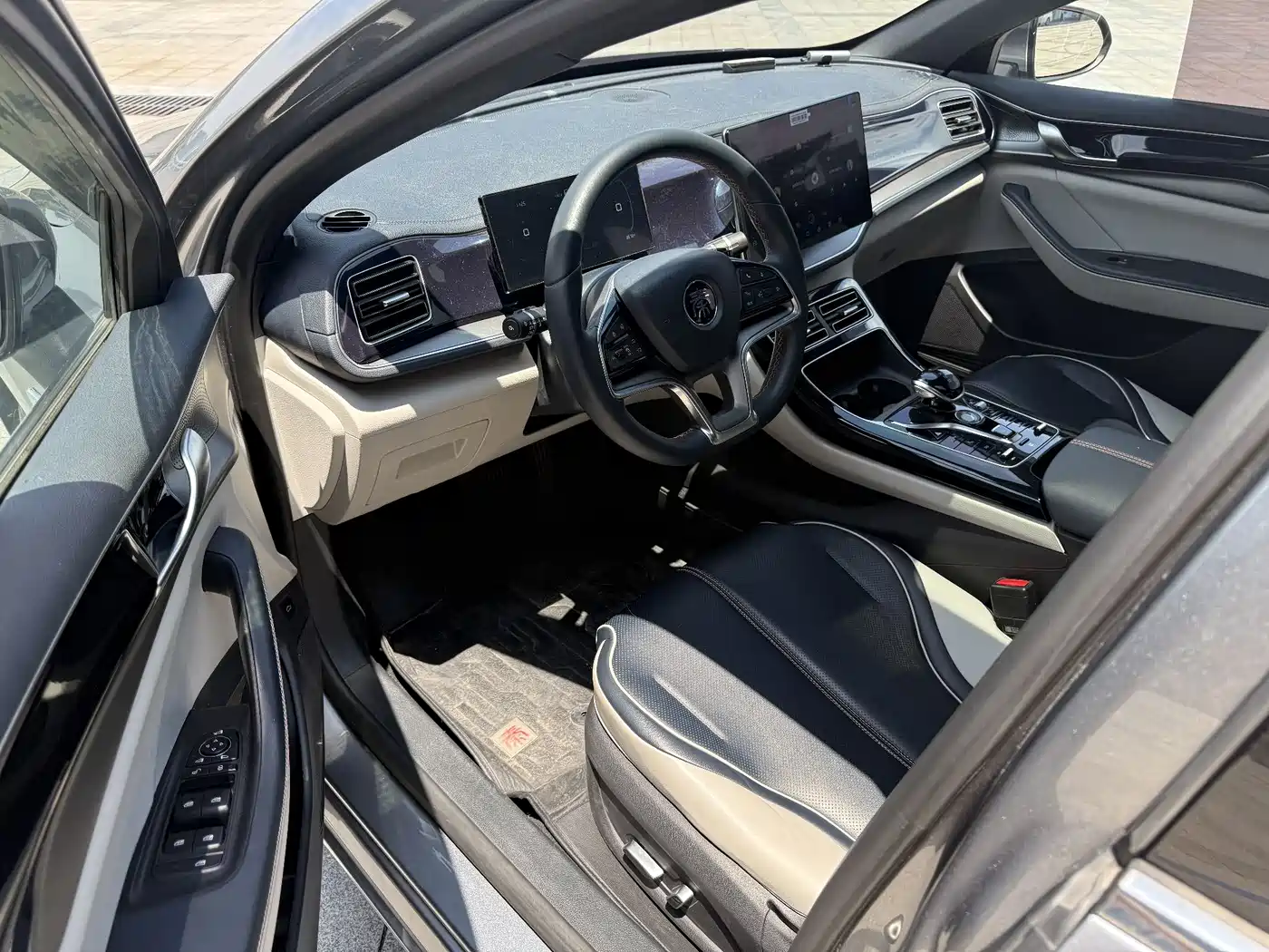 BYD Qin PLUS 2023 Champion Edition DM-i 120KM Excellence фото 10