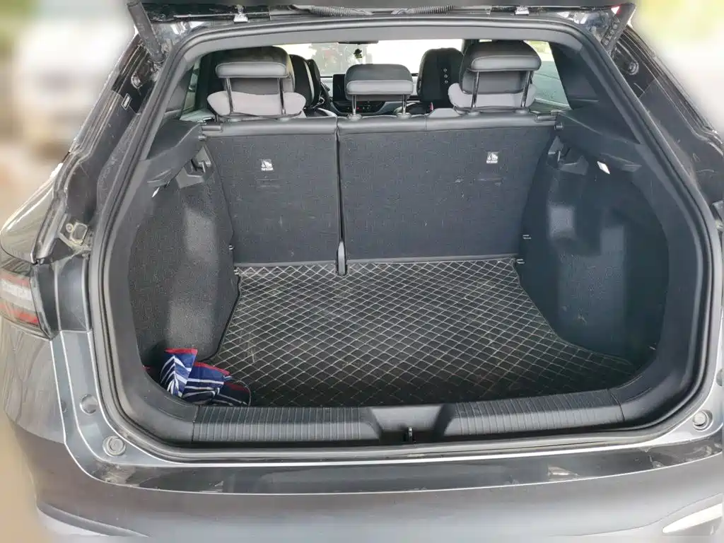 Photo 10 - Volkswagen ID.4 X