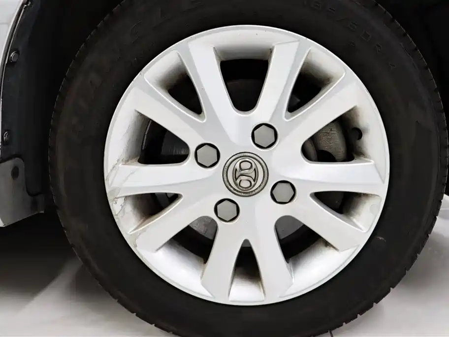 BAIC E-Series 2014 2013 Sedan 1.5L Automatic Joy Edition