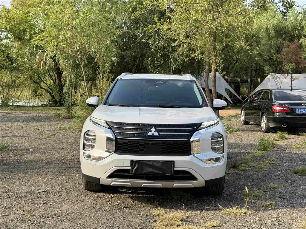 Mitsubishi Outlander 2023 2023 1.5T CVT 4WD Excellence Edition 5-seater