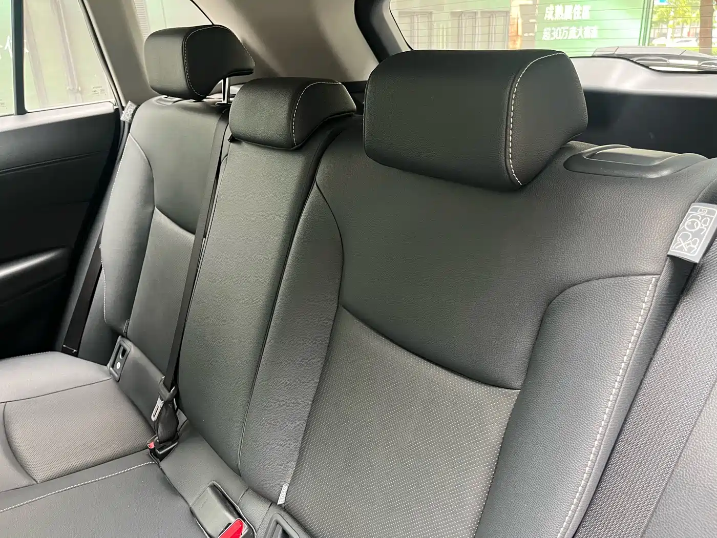 Toyota Frontlander 2023 2.0L CVT Luxury Edition фото 20
