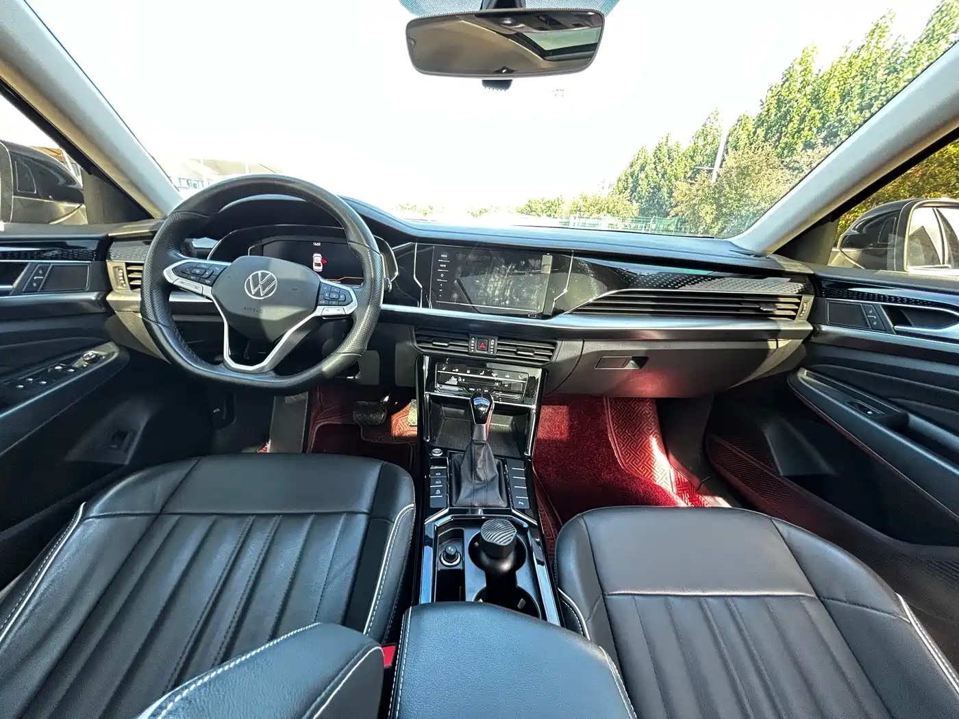 Volkswagen Passat 2022 330TSI Elite Edition фото 13