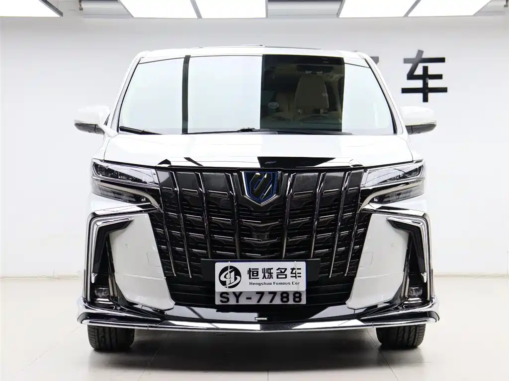 Toyota Alphard 2023 Dual Hybrid 2.5L Ultimate Gold Edition фото 32