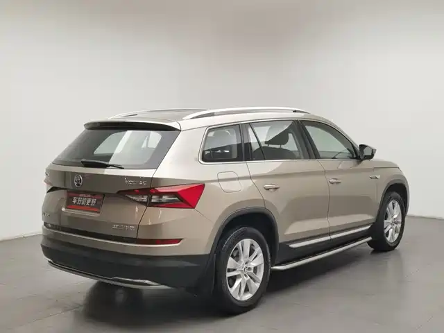 Škoda Kodiaq 2018 Facelift TSI330 5-seat 2WD Premium Luxury Edition — фото 2
