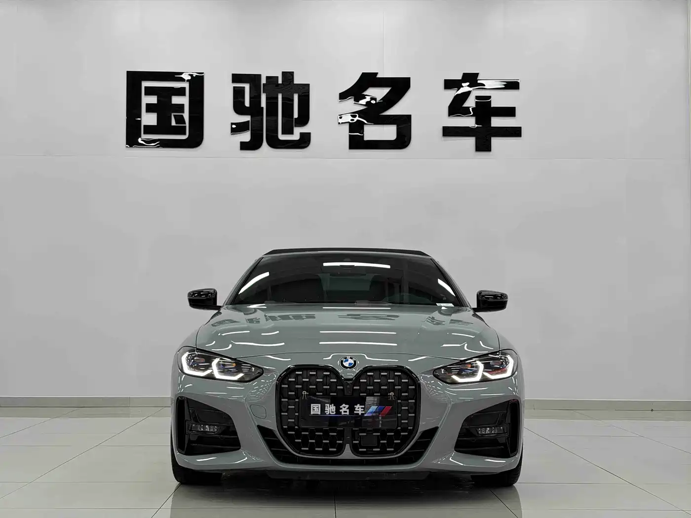 BMW 4 Series 2022 430i Convertible M Sport Shadow Night Package фото 3