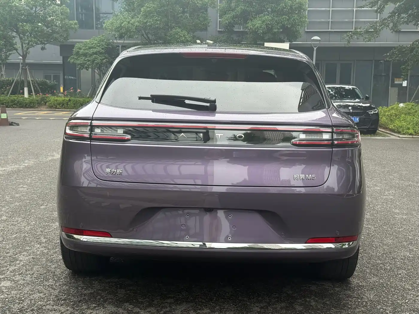 AITO Wenjie AITO M5 2025 Extended Range Ultra AWD фото 24