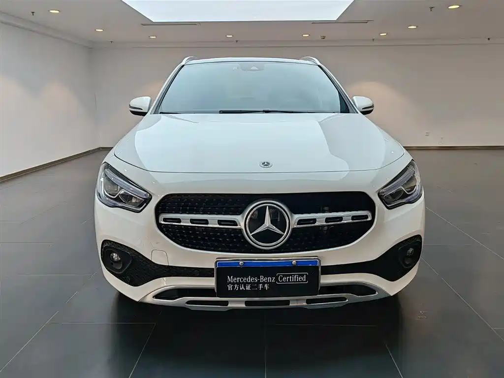 Mercedes-Benz GLA 2023 GLA 220 фото 3