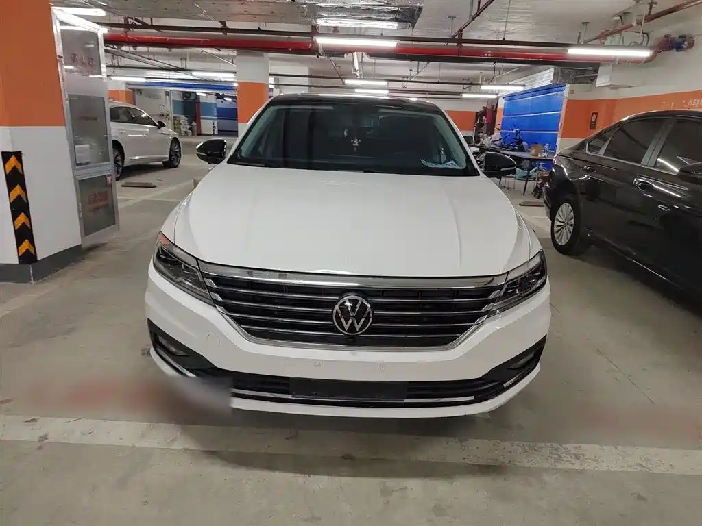 Volkswagen Lavida 2021 1.5L Auto Comfort Edition фото 3