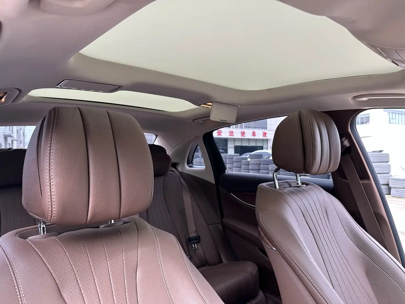 Mercedes-Benz E-Class 2023 E 300 L Fashion фото 12