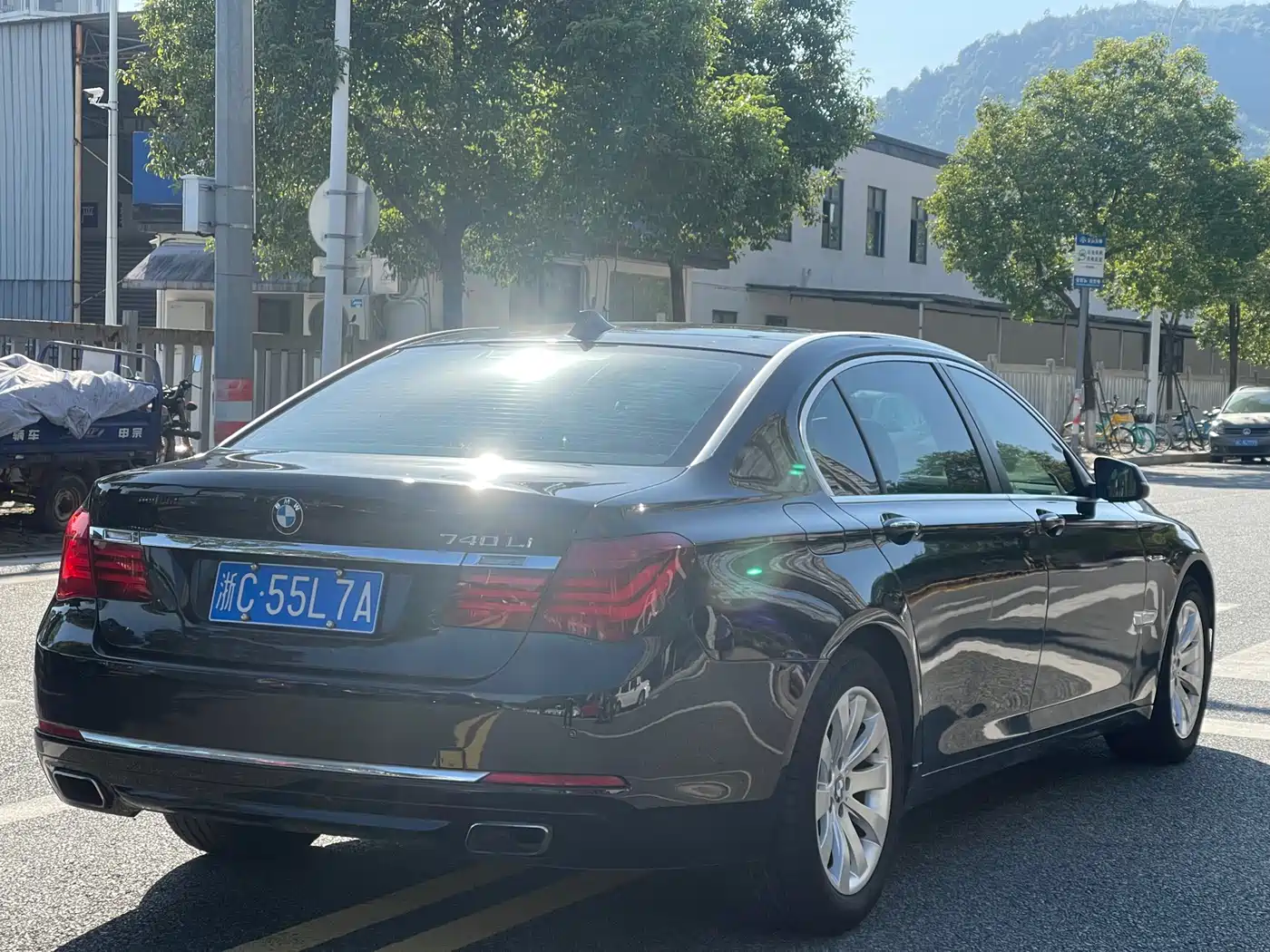 BMW 7 Series 2013 Model 740Li Leading фото 6