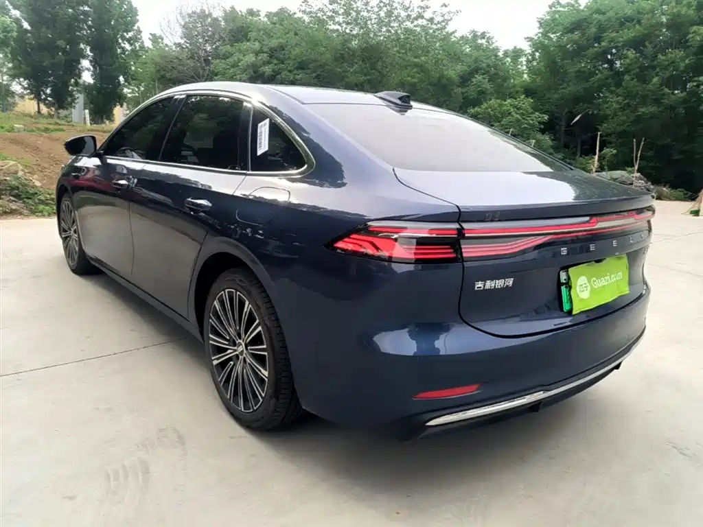 Geely Galaxy Galaxy A7 2025 EM-i фото 5