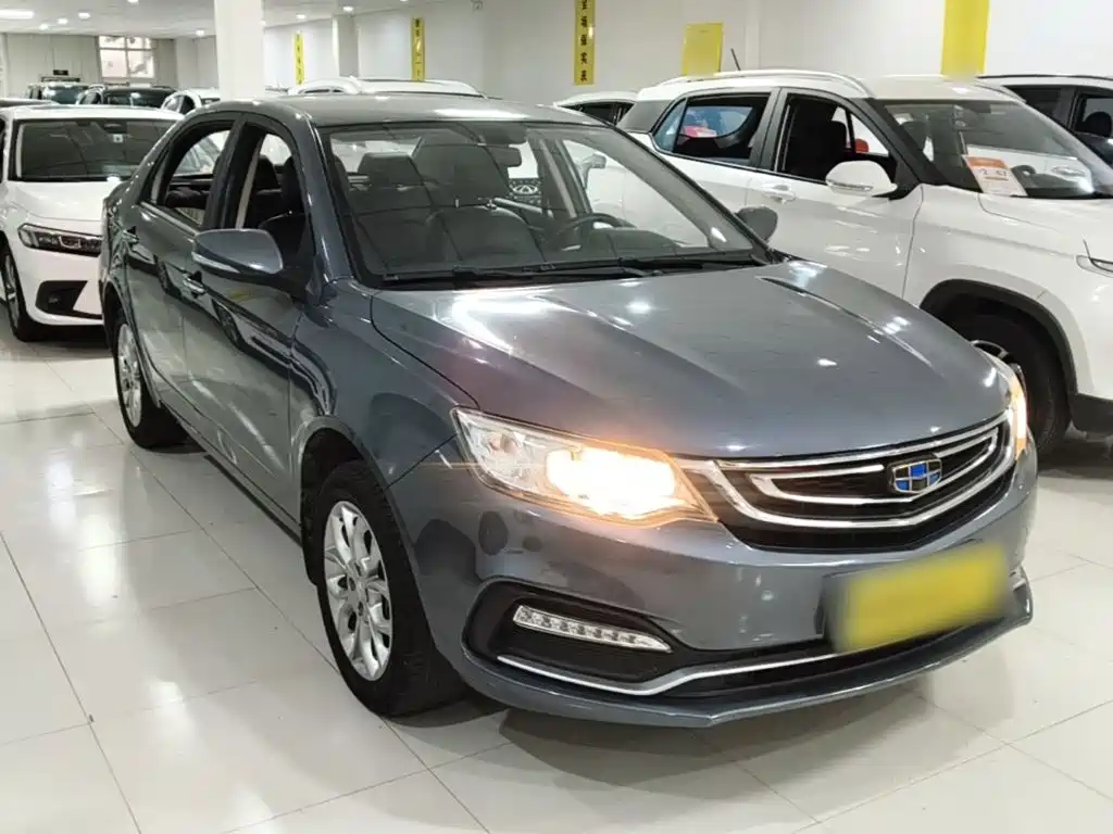 Фото 22 - Geely Vision