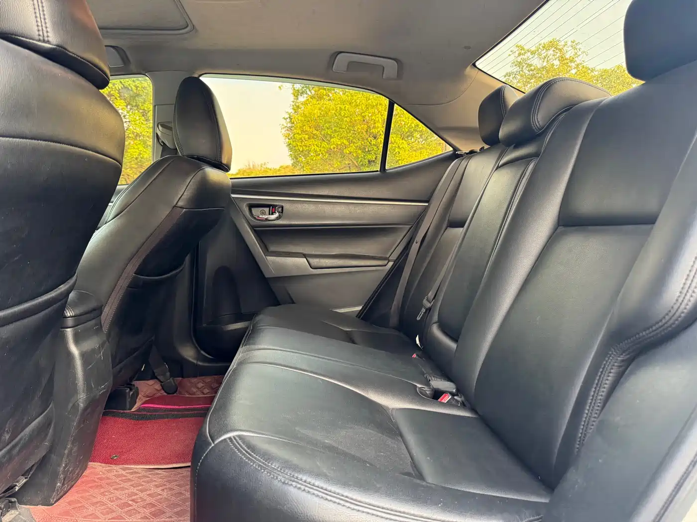 Toyota Levin 2017 Facelift 185T CVT Elite (China V) фото 9