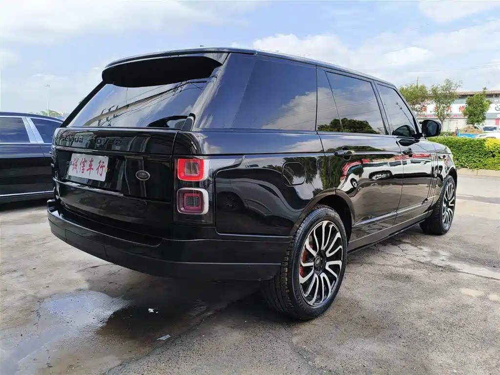 Land Rover Range Rover 2015 3.0 TDV6 Vogue SE Genesis Extended Edition фото 15