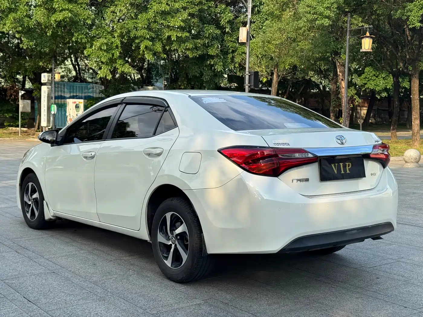 Toyota Levin 2017 Facelift 185T CVT Elite (China V) фото 12