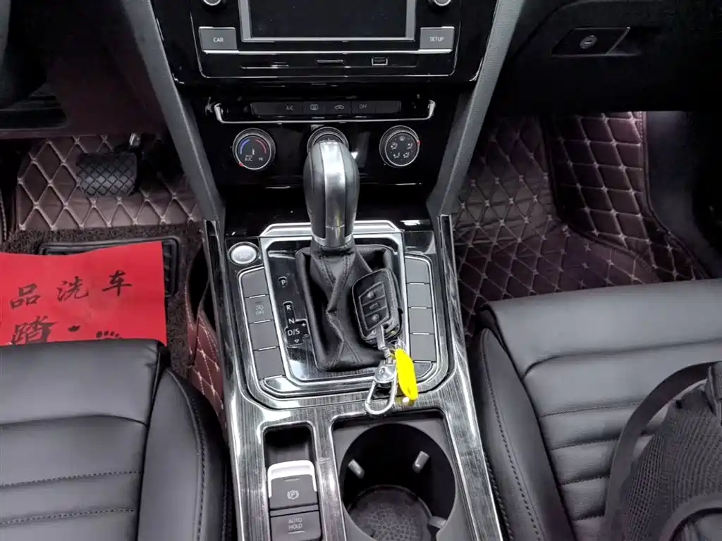 Volkswagen Magotan 2019 330TSI DSG Leading China V фото 14