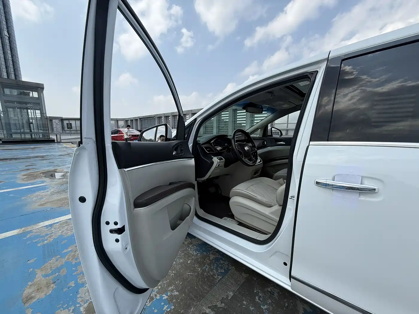 Buick GL8 2021 Land Business Class 652T Luxury фото 9