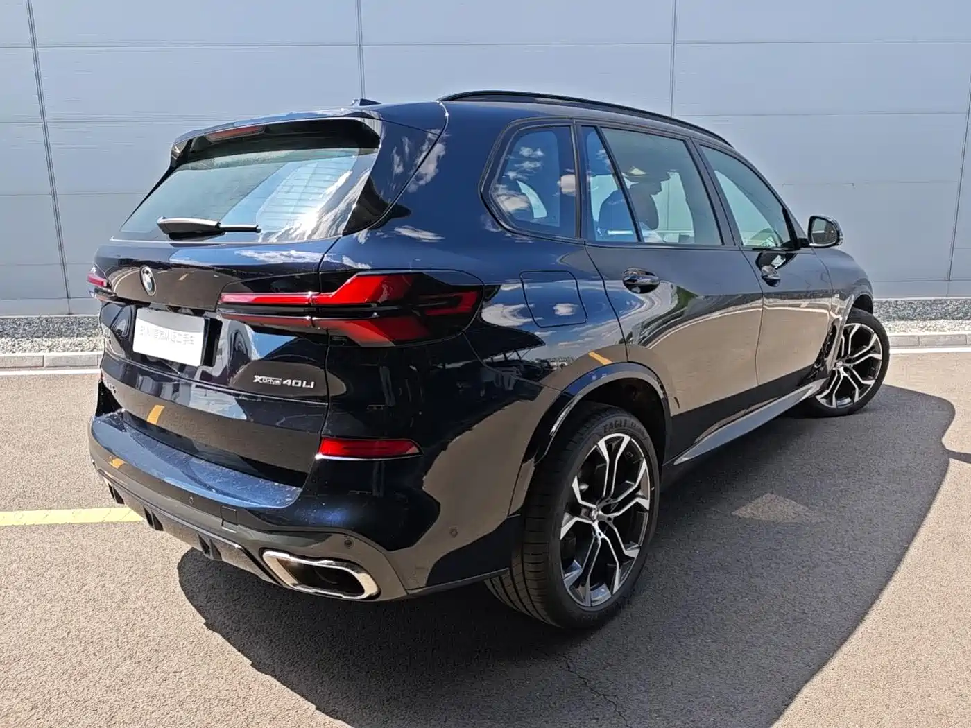 BMW X5 2025 Model xDrive 40Li Exclusive M Sport Blackout Package фото 4
