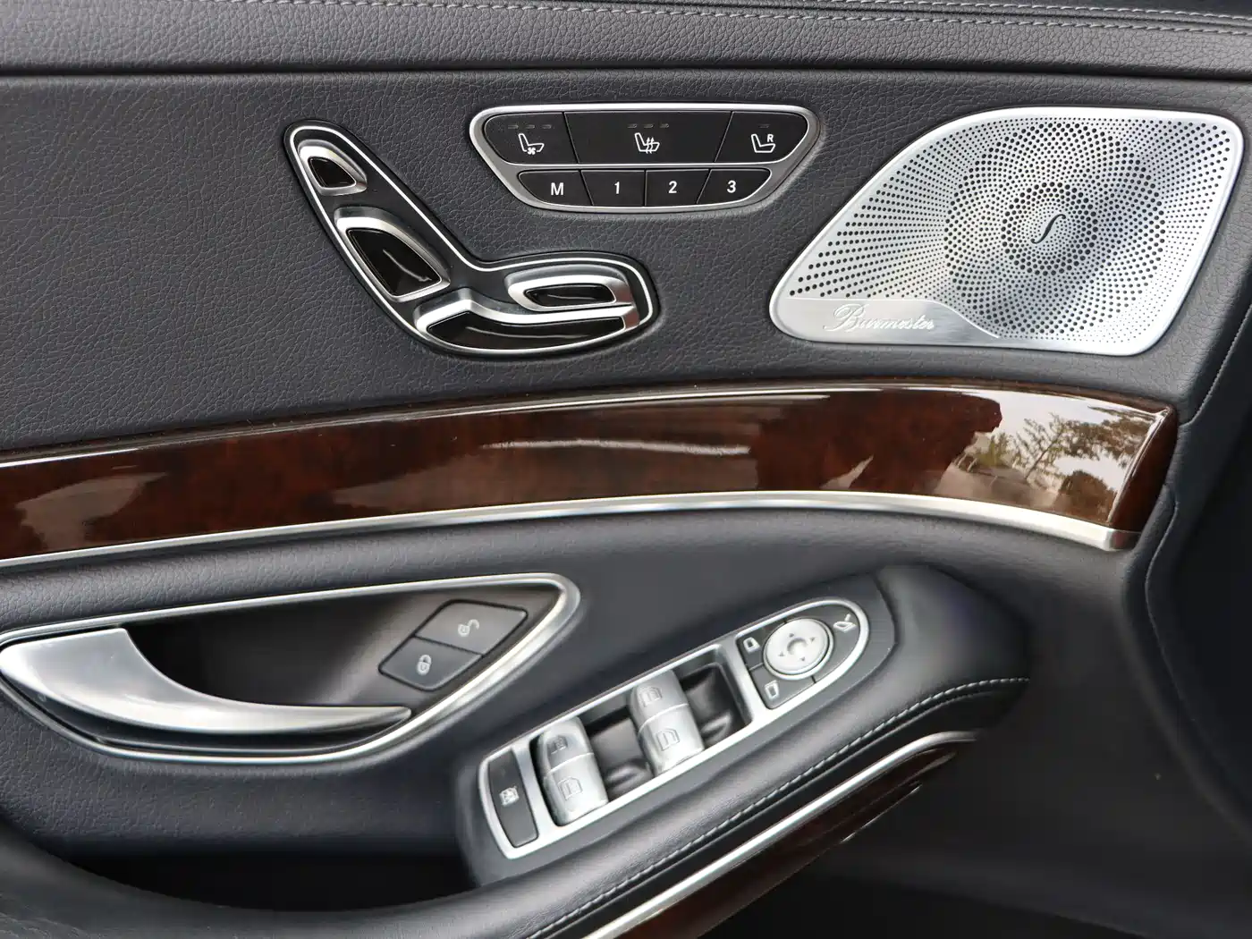 Mercedes-Benz Maybach S-Class 2020 S 450 4MATIC Collector's Edition фото 17