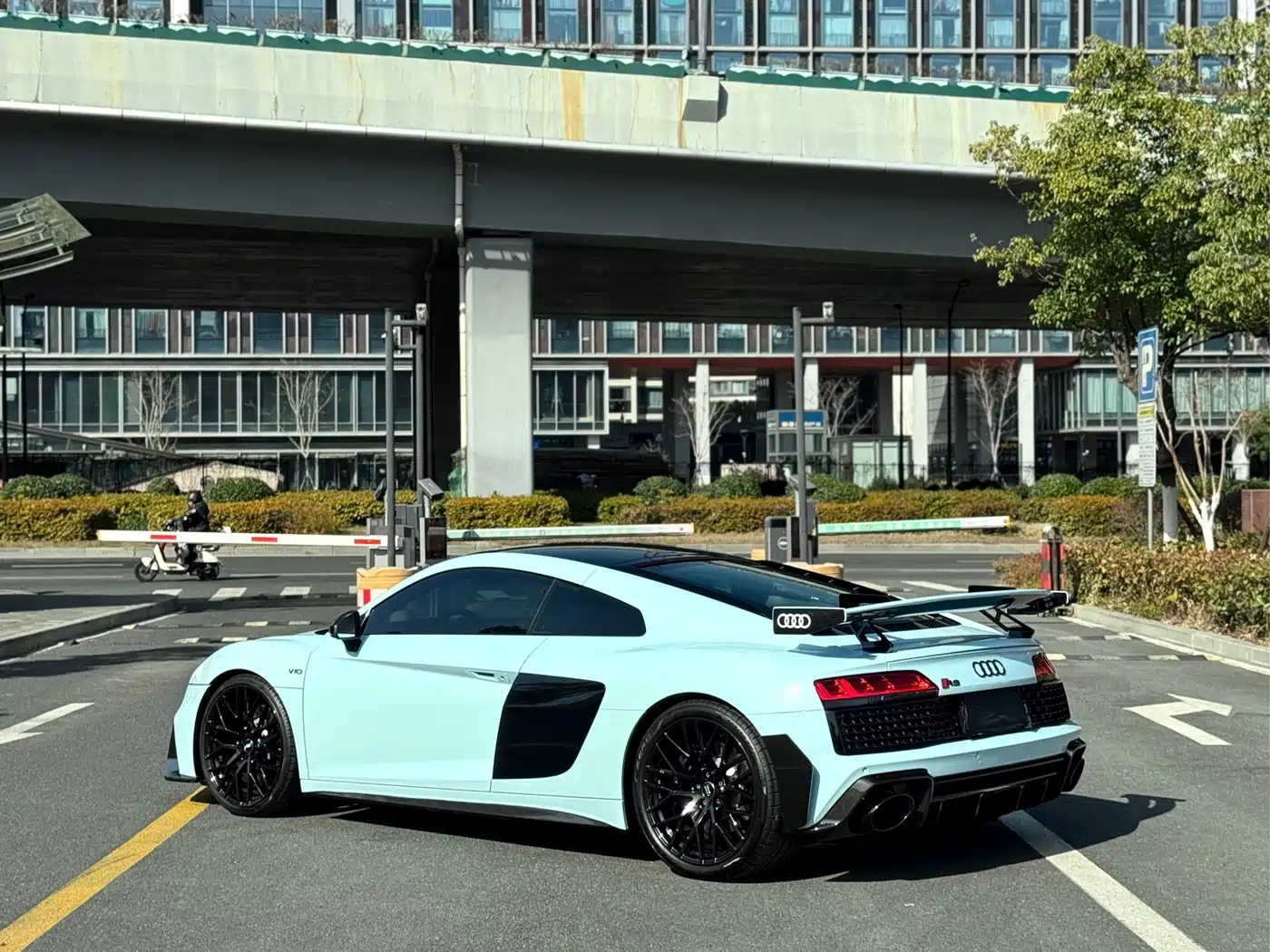 Audi R8 2017 V10 Coupe фото 9