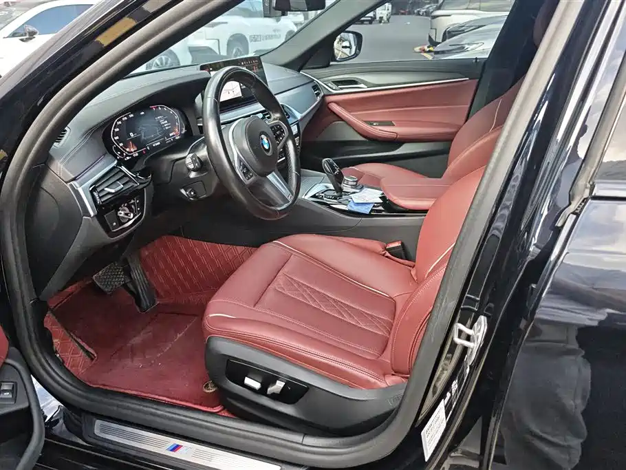 BMW 5 Series 2022 Facelift 530Li Leading M Sport Package фото 9