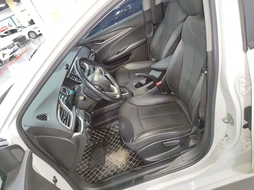 Buick Excelle 2019 18T Auto Connected Elite China VI фото 15