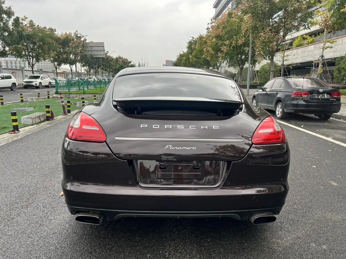 Porsche Panamera 2013 Panamera Platinum Edition 3.6L фото 18