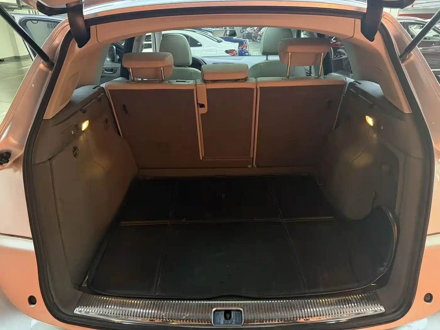 Audi Q5 2011 2.0TFSI Comfort фото 14