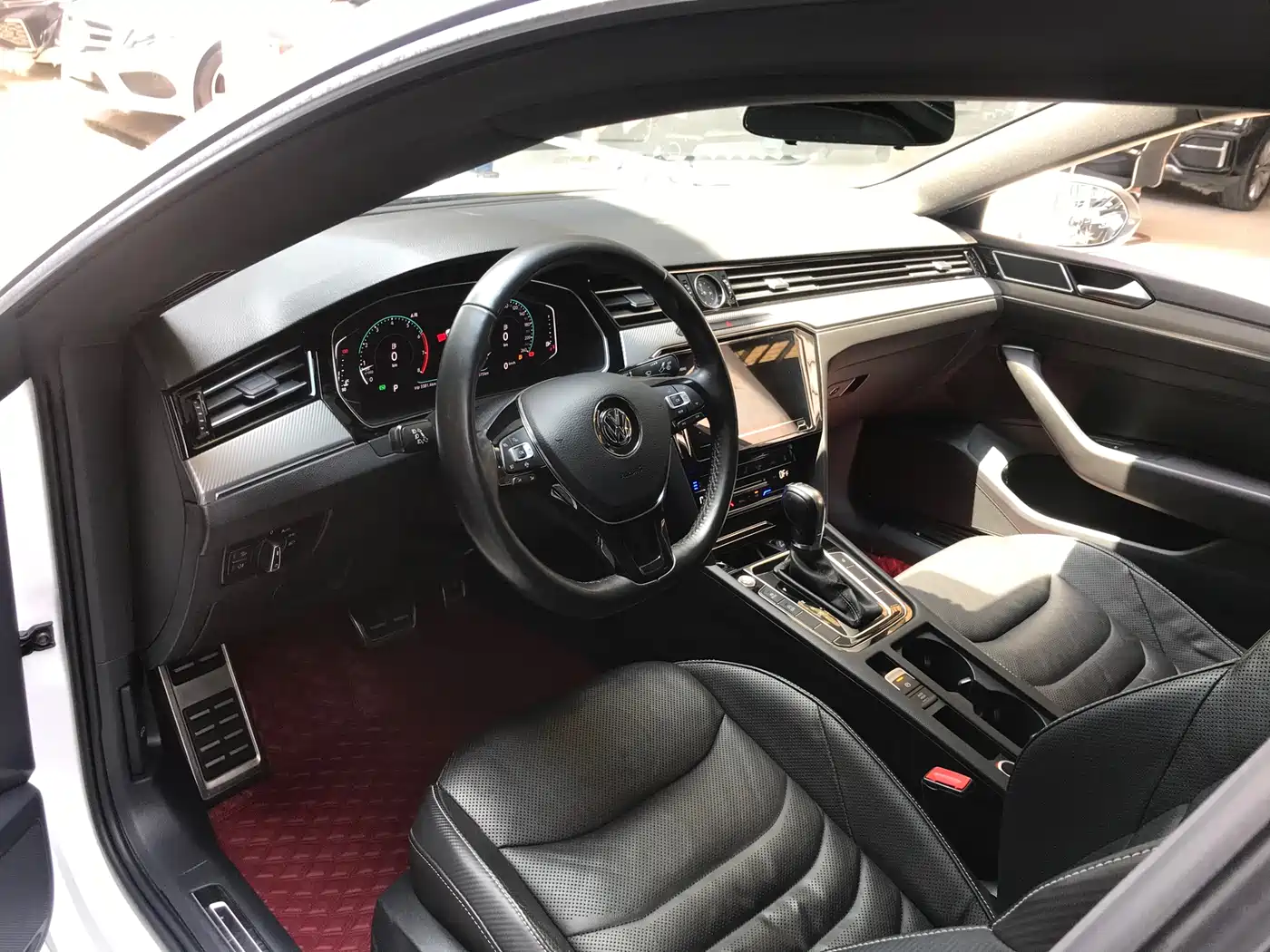 Volkswagen FAW-Volkswagen CC 2020 330TSI Glamour Version China VI фото 7