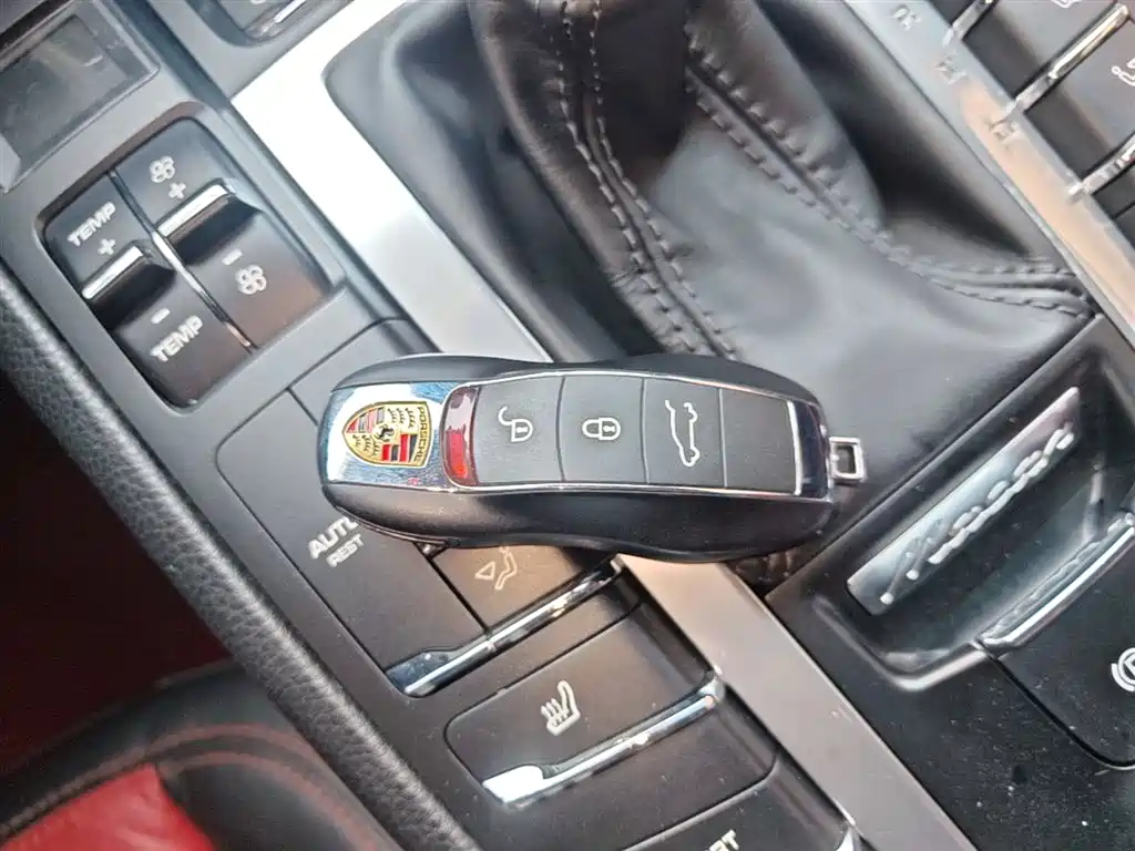 Porsche Macan 2017 Macan 2.0T фото 9